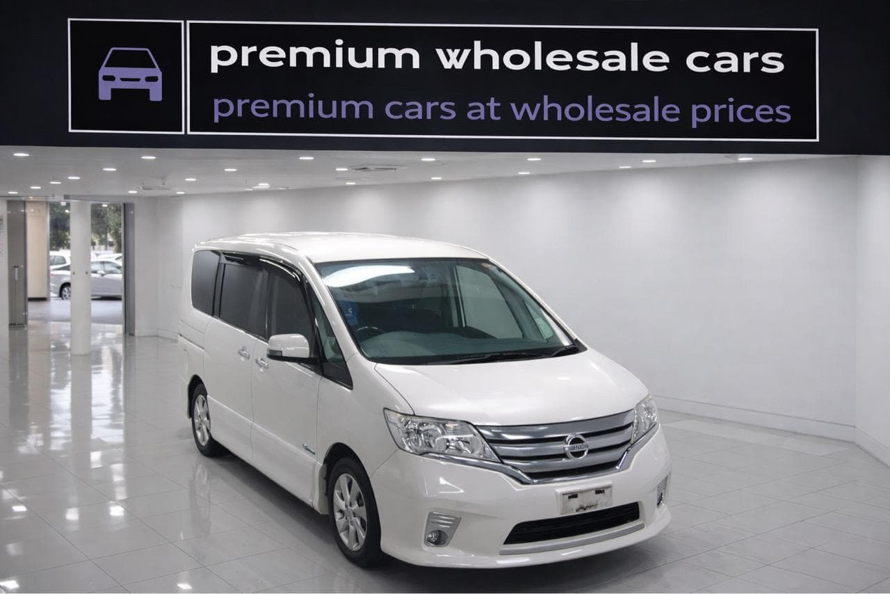 2013 Nissan SERENA
