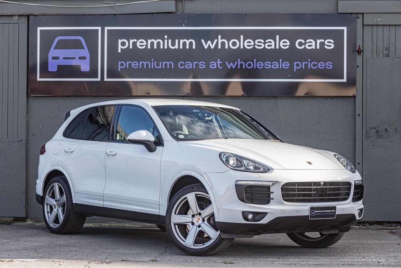 2017 Porsche CAYENNE 4WD