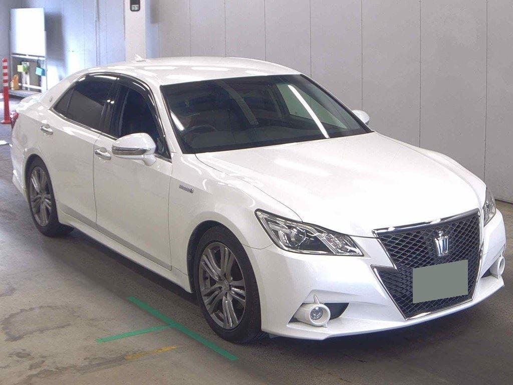 2013 Toyota CROWN